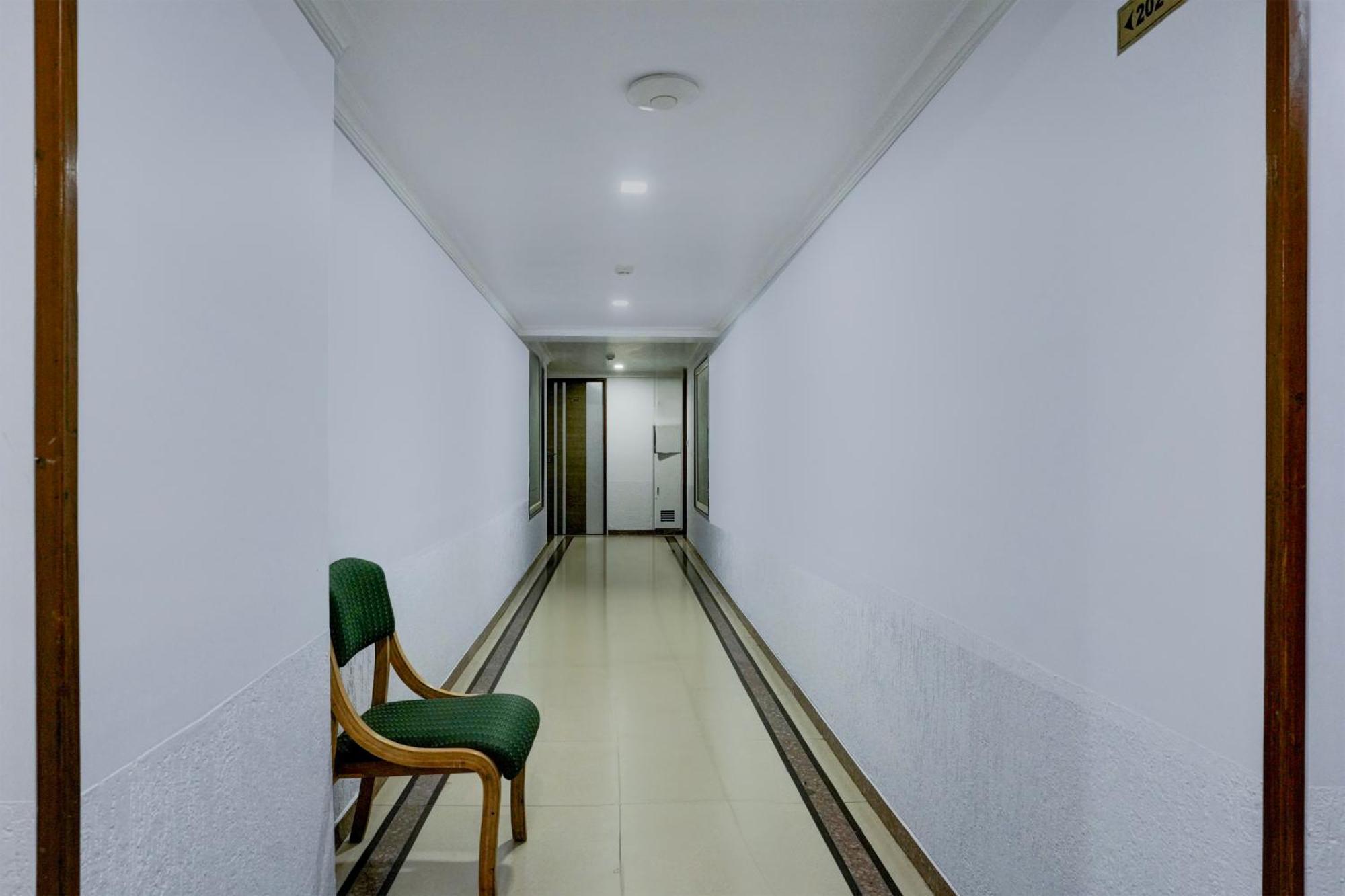 Super Collection O Limda Chowk Formerly Hotel Harmony راجكوت المظهر الخارجي الصورة